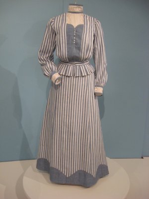 1800\'s Dress | One Size Fits Most